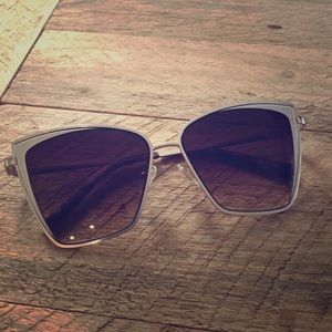 Becky Gold Diff Sunglasses